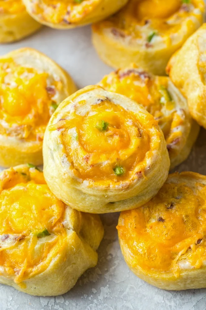 Baked Jalapeño Popper Pinwheels With Bacon (1)