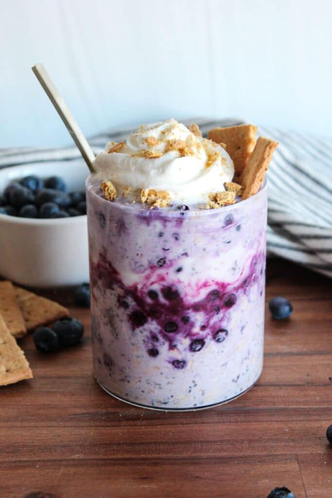 Blueberry Cheesecake Overnight Oats (3)