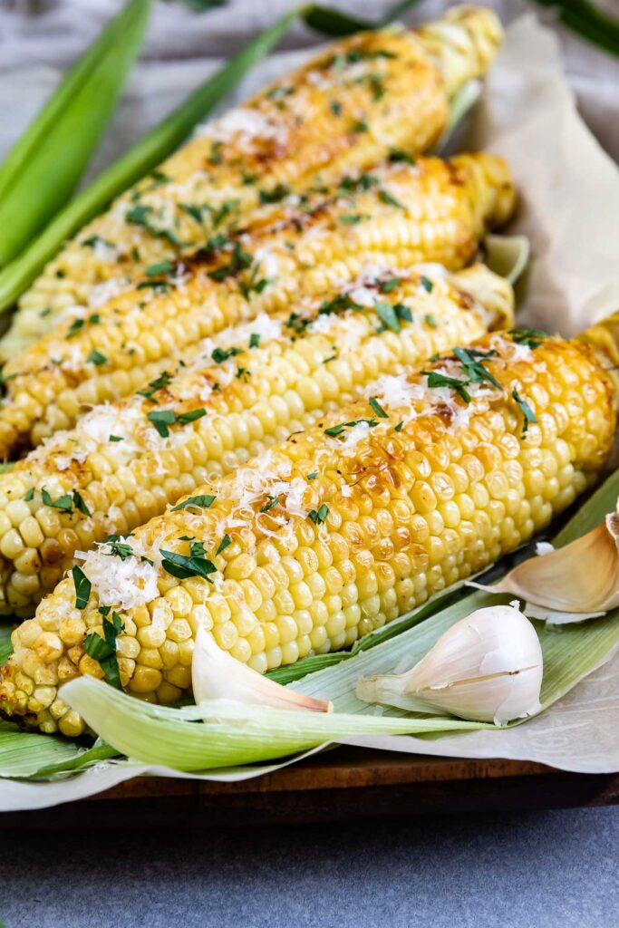 Cheesy Garlic Butter Corn On The Cob (3)
