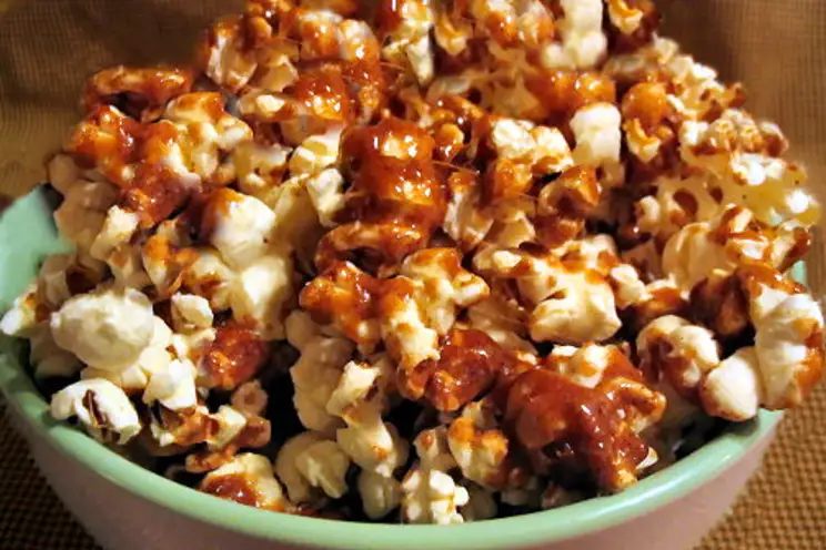 Harvest Caramel Corn Recipe (1)
