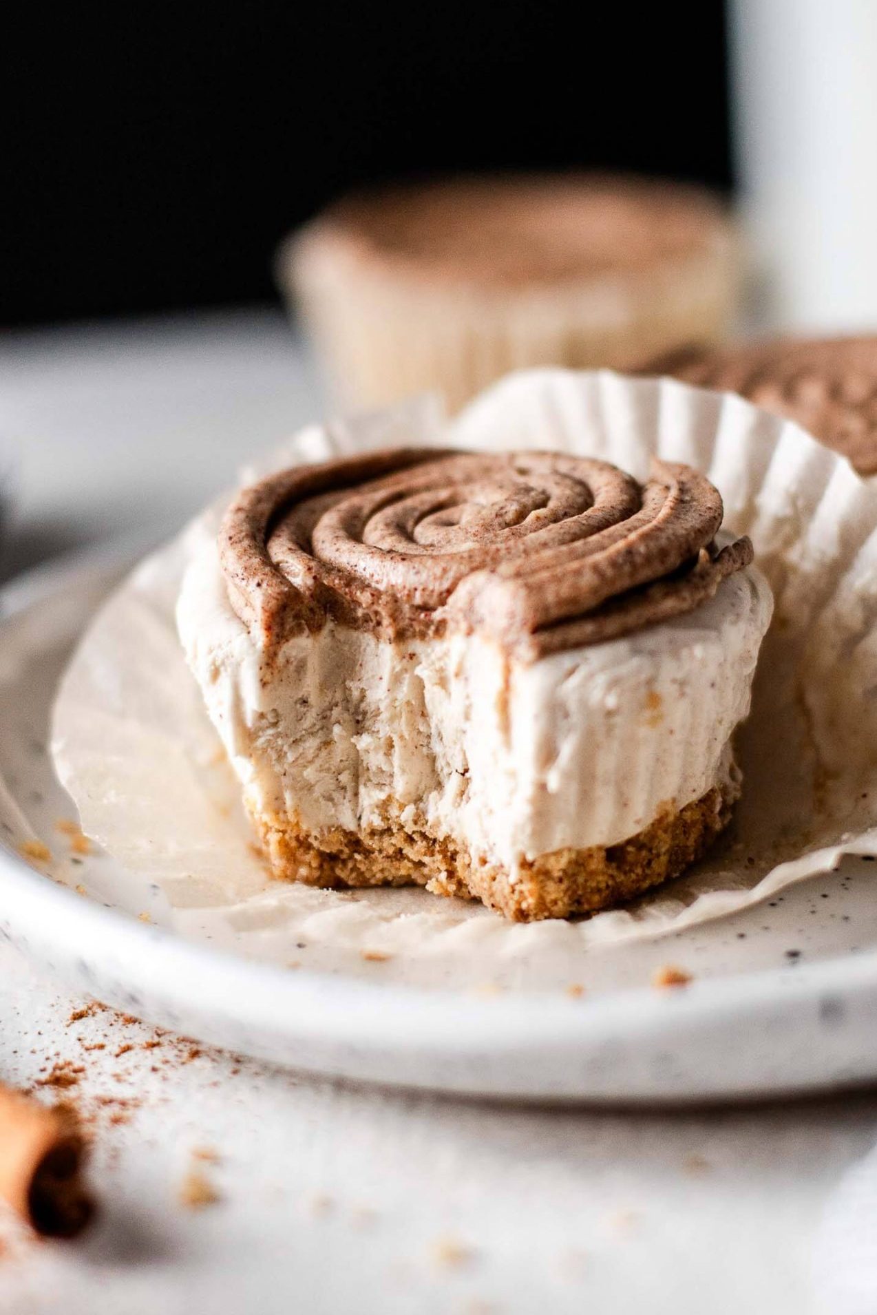 Mini Cinnamon Roll Cheesecakes (3)