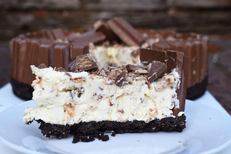No-bake Kit Kat Cheesecakes (1)