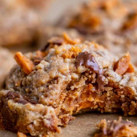 Peanut Butter Butterfinger Cookies (3)