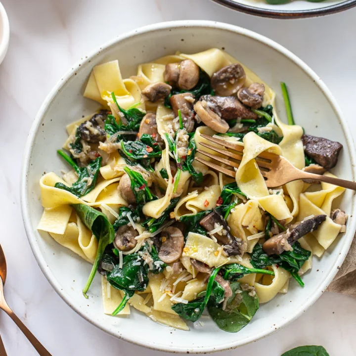 Spinach Mushroom Pasta Recipe (1)