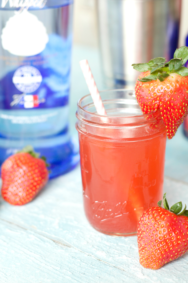 Strawberries And Cream Cocktail (1)