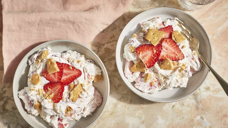 Strawberry Cheesecake Salad (1)