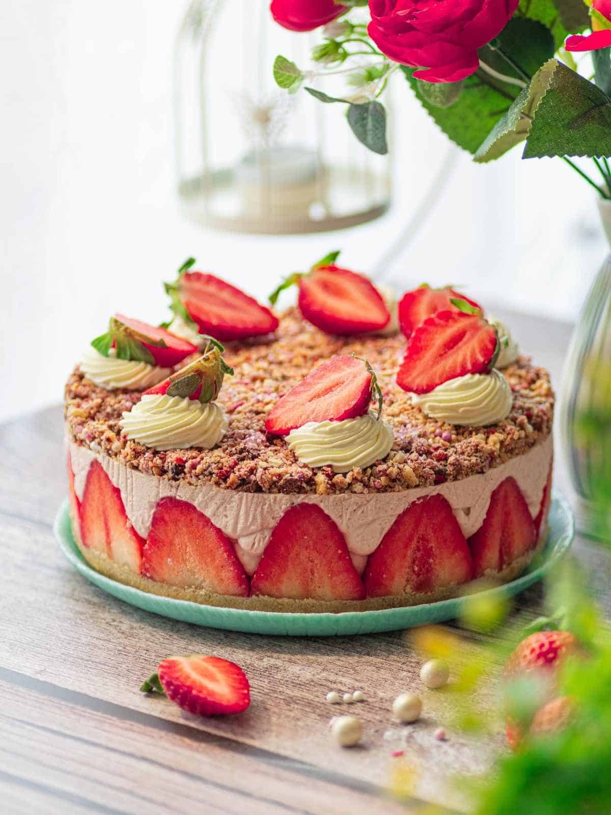 Strawberry Crunch Cheesecake (1)