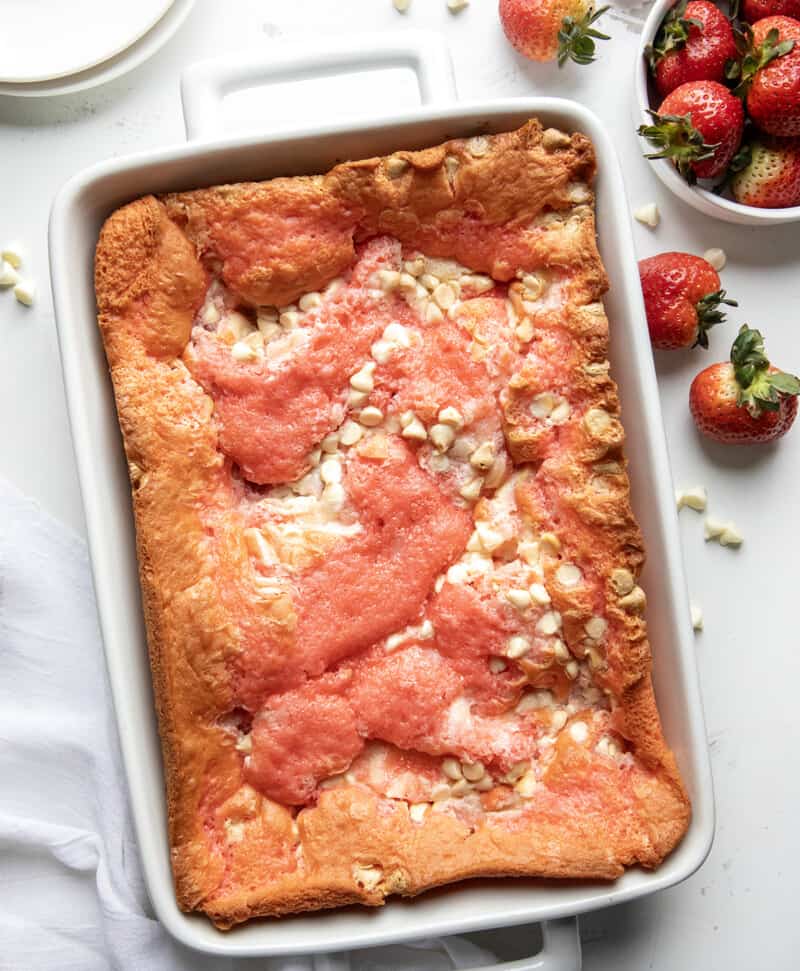 Strawberry Earthquake Cake (2)