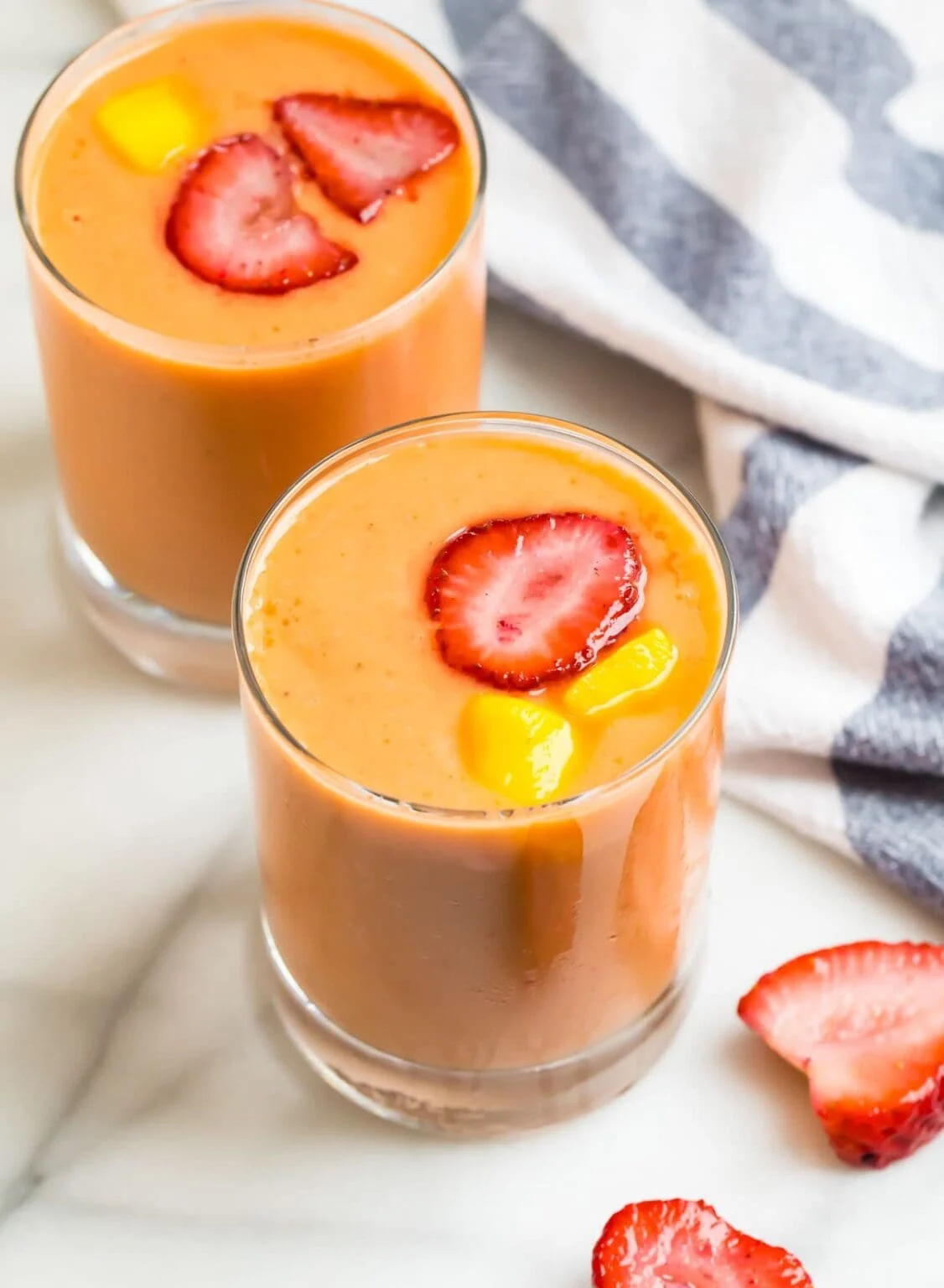 Strawberry Mango Smoothie (1)