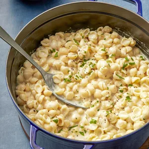 White Cheddar Mac And Cheese (1)