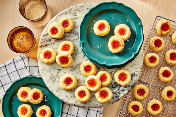 Cheesy Thumbprints With Pepper Jelly (3)