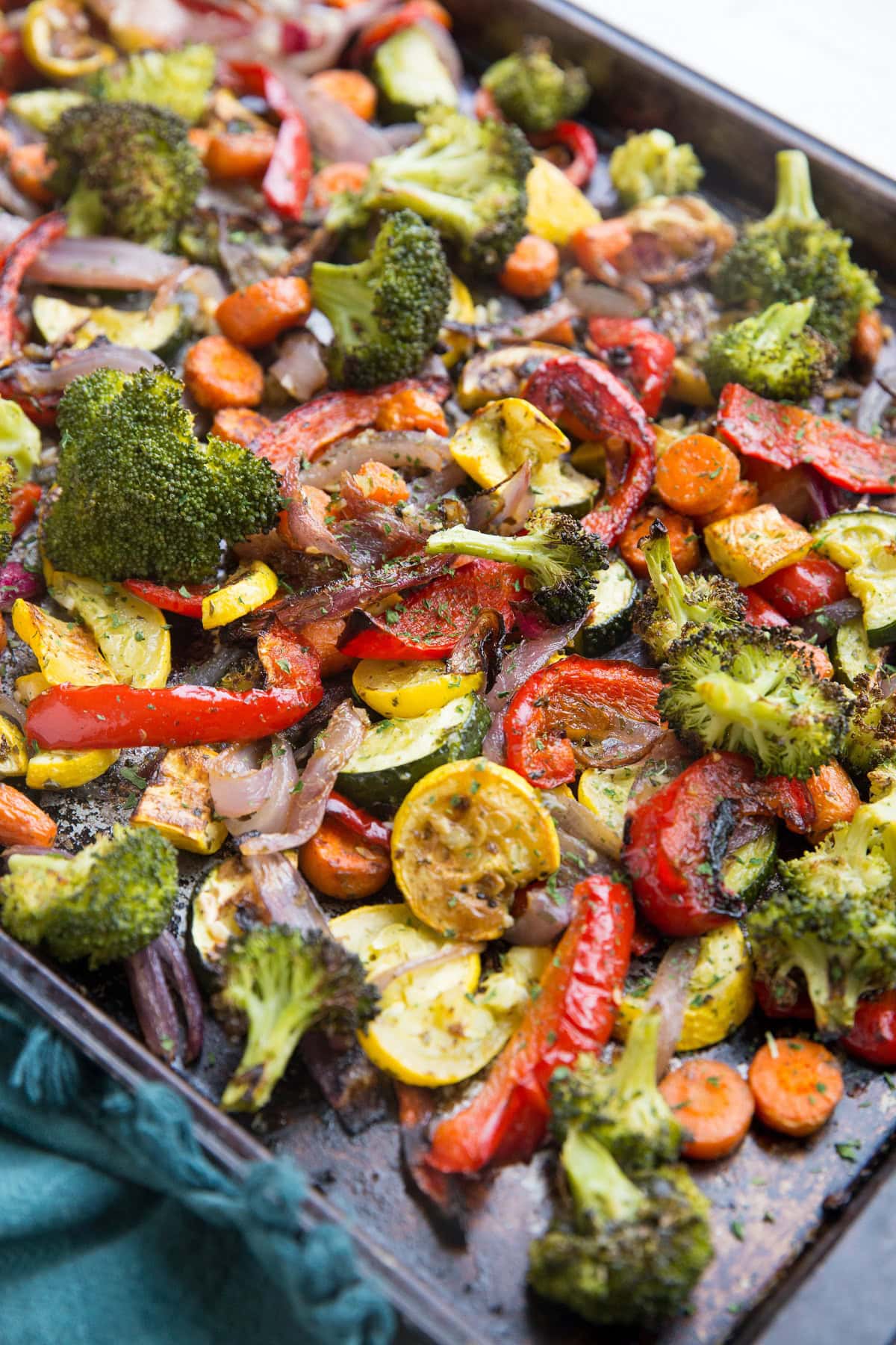 Garlic Herb Oven Roasted Vegetables (3)